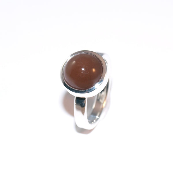 Die Praline für deinen Finger. Ein brauner Mondstein Ring! Größe 55.